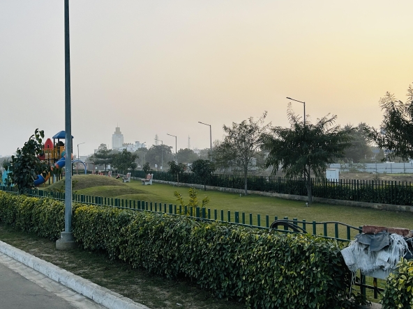 125 sq. yards plot for sale