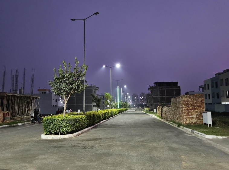 100 gaj plot in Dharuhera